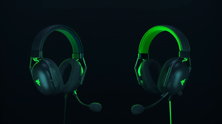 Razer BlackShark V2 Best PS5 Headset for Noise Isolation