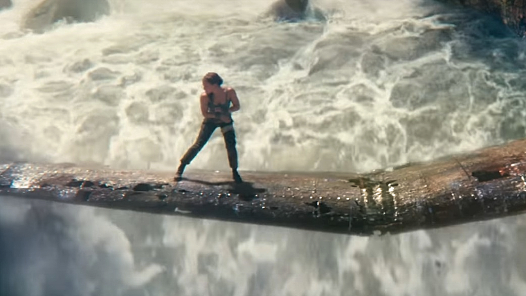Tomb Raider 2018 movie scene