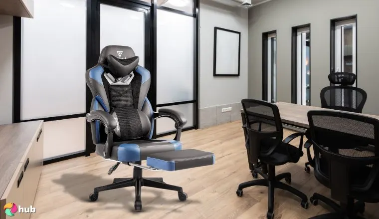 Vigosit PRO Gaming Chair in the office styled for a review