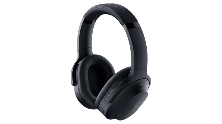 Razer Barracuda Pro - Best for Noise Cancellation