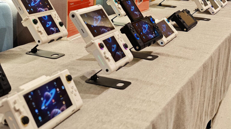 Crowdfunding Campaign Launches For Transforming Handheld ONEXSUGAR 