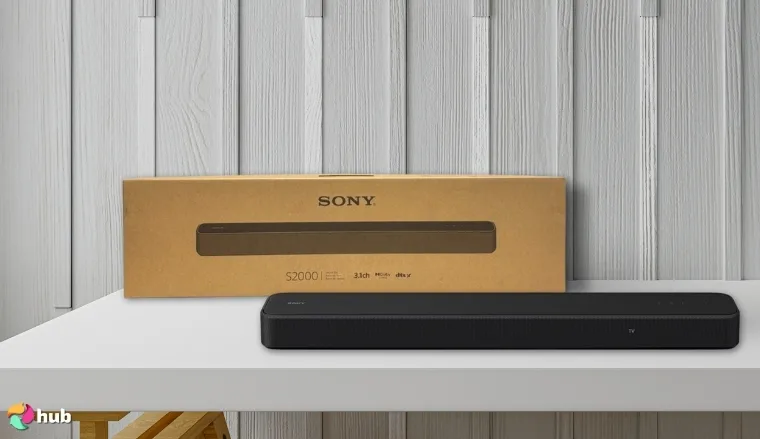 Sony HT-S2000 Kompakt 3.1 Soundbar on a white office desk in a well-lit setting for a review