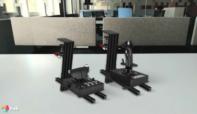 Hiking 2 Set The Desk Mount on a white office desk in close-up for a review