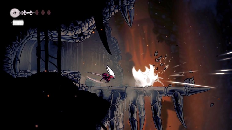 Hollow Knight: Silksong - attacking an enemy.