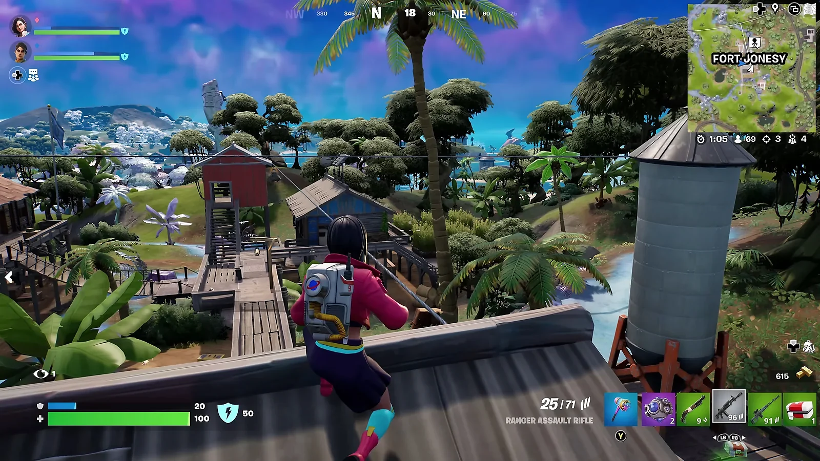 fortnite-on-the-roof-crouching