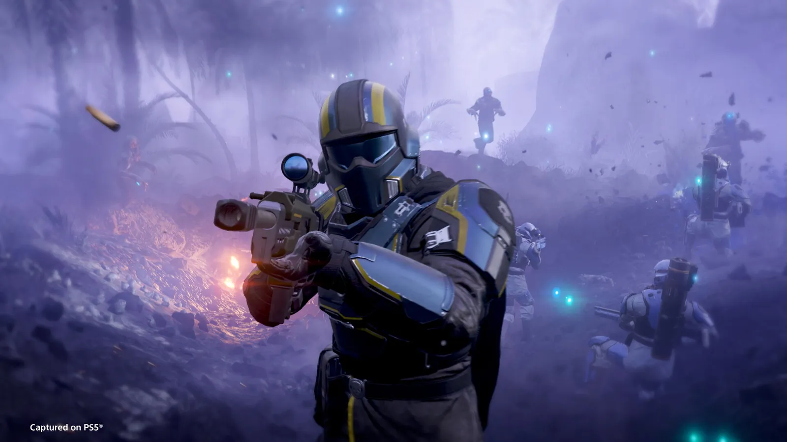 HELLDIVERS 2 squad advancing through foggy alien jungle